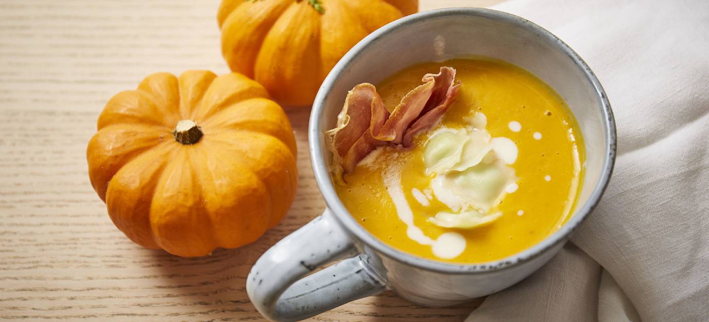 SITRAM recipe for creamy red kuri squash soup with ravioli