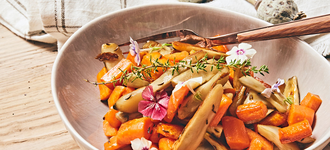 SITRAM recipe for winter salad with carrots and Jerusalem artichokes