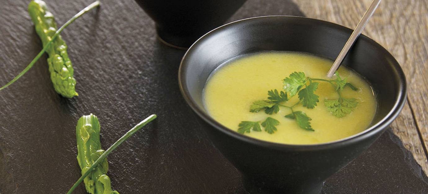 SITRAM recipe for refreshing green asparagus soup
