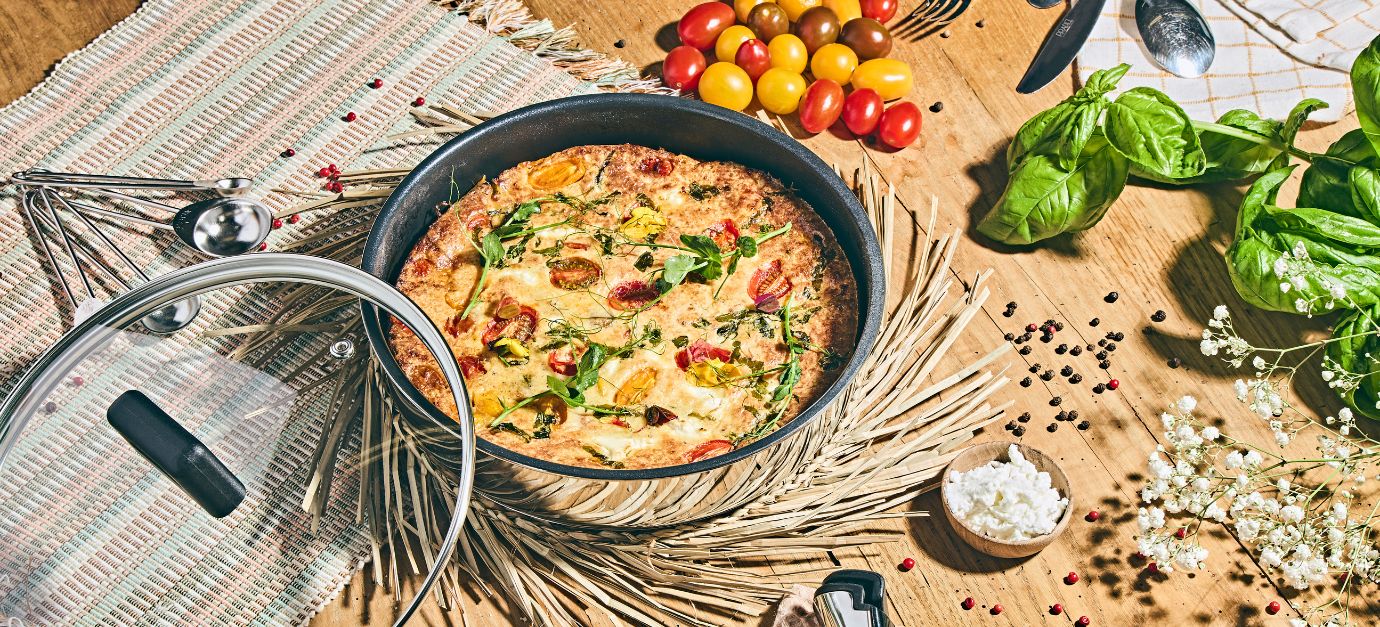 SITRAM recette clafoutis aux tomates, parmesan, feta et basilic 